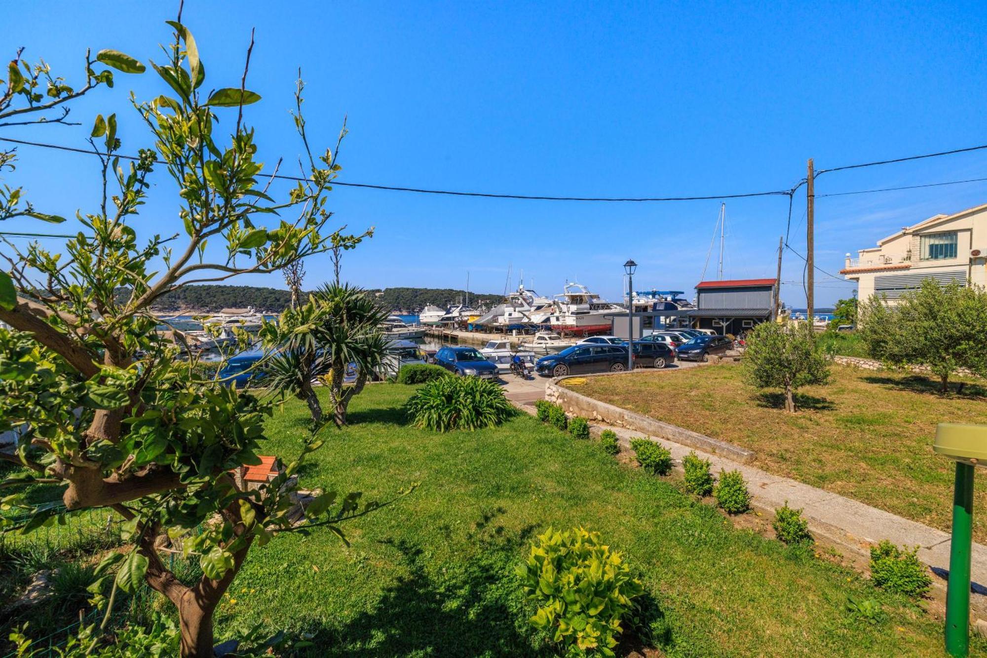 Apartments Near The Sea Barbat Barbat na Rabu Kültér fotó